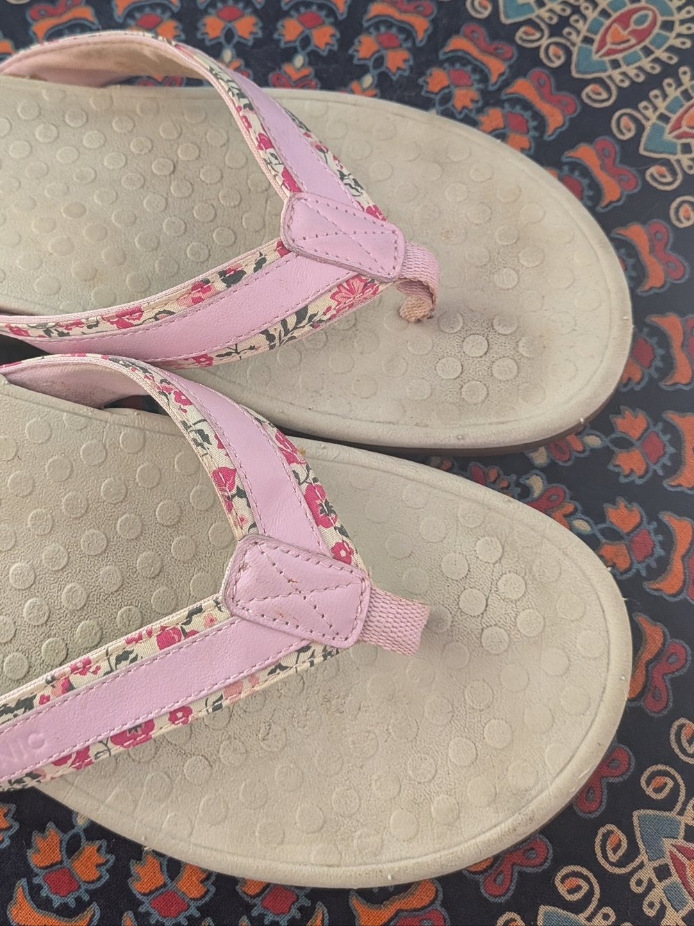 Vionic Women’s 8 Tide Floral Pink Flip Flops Sandals - Picture 5 of 7
